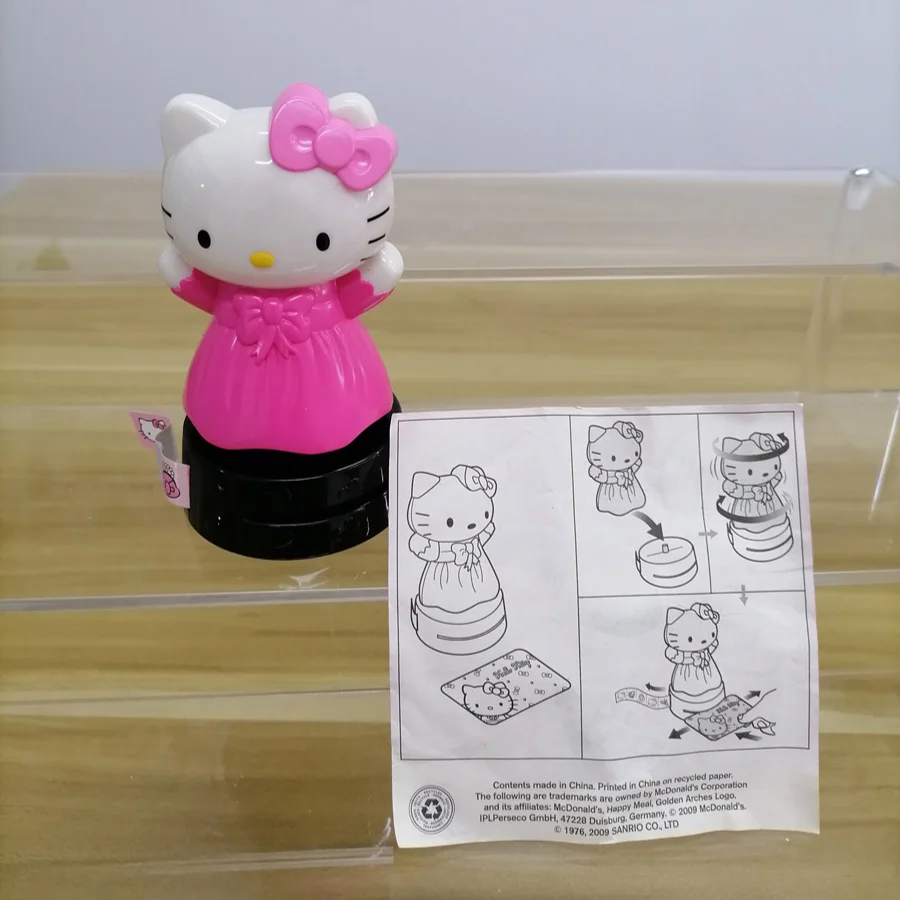 Hello Kitty Swipe Card Reader  - Graded Card Display 리뷰 및 가격