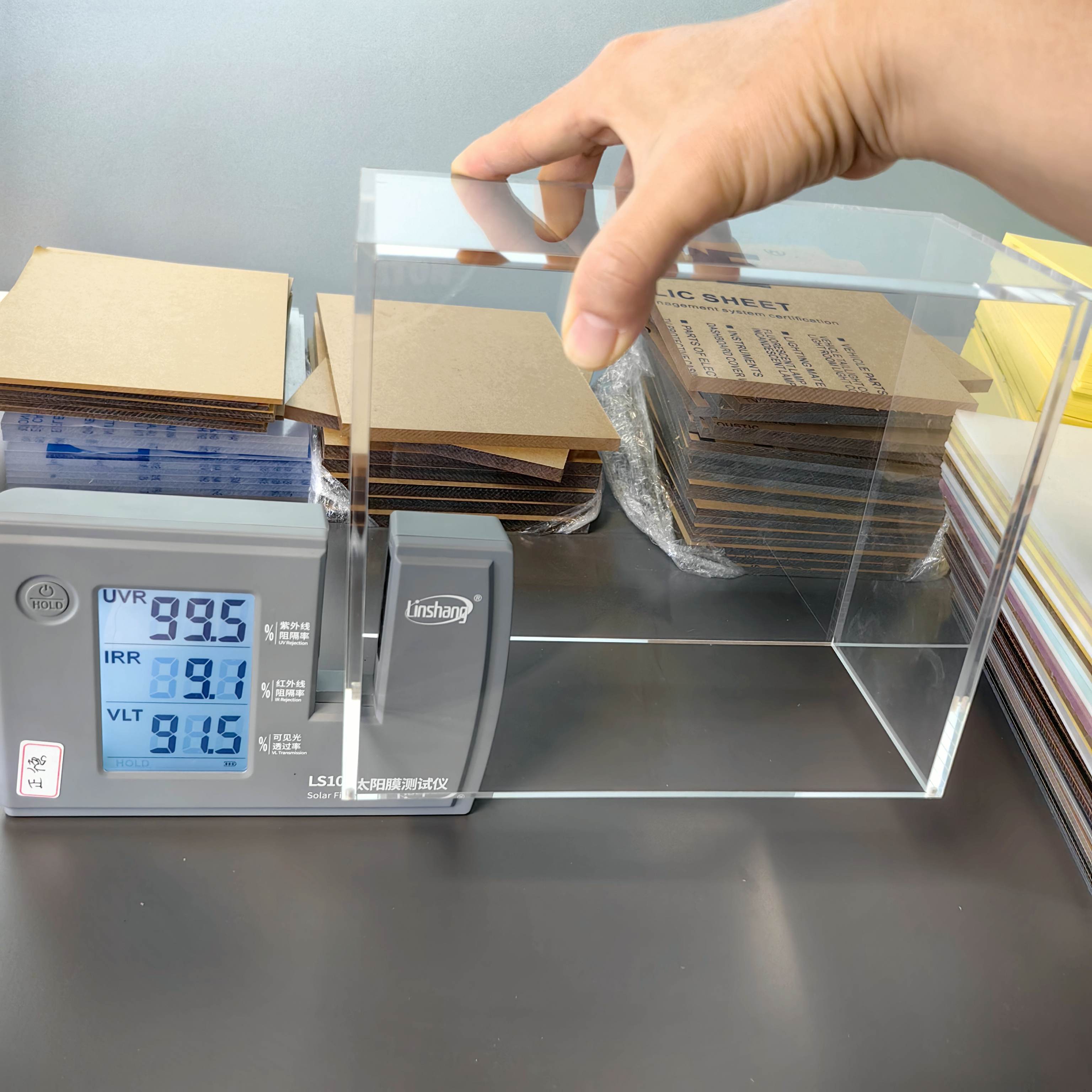 99% UV protection Magnetic Mod - Display Case Acrylic 리뷰 및 가격